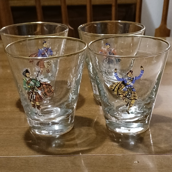 Barware Glasses Drinkware 4 Surnames Highlanders Four Glasses Shot Barware - Picture 2 of 6
